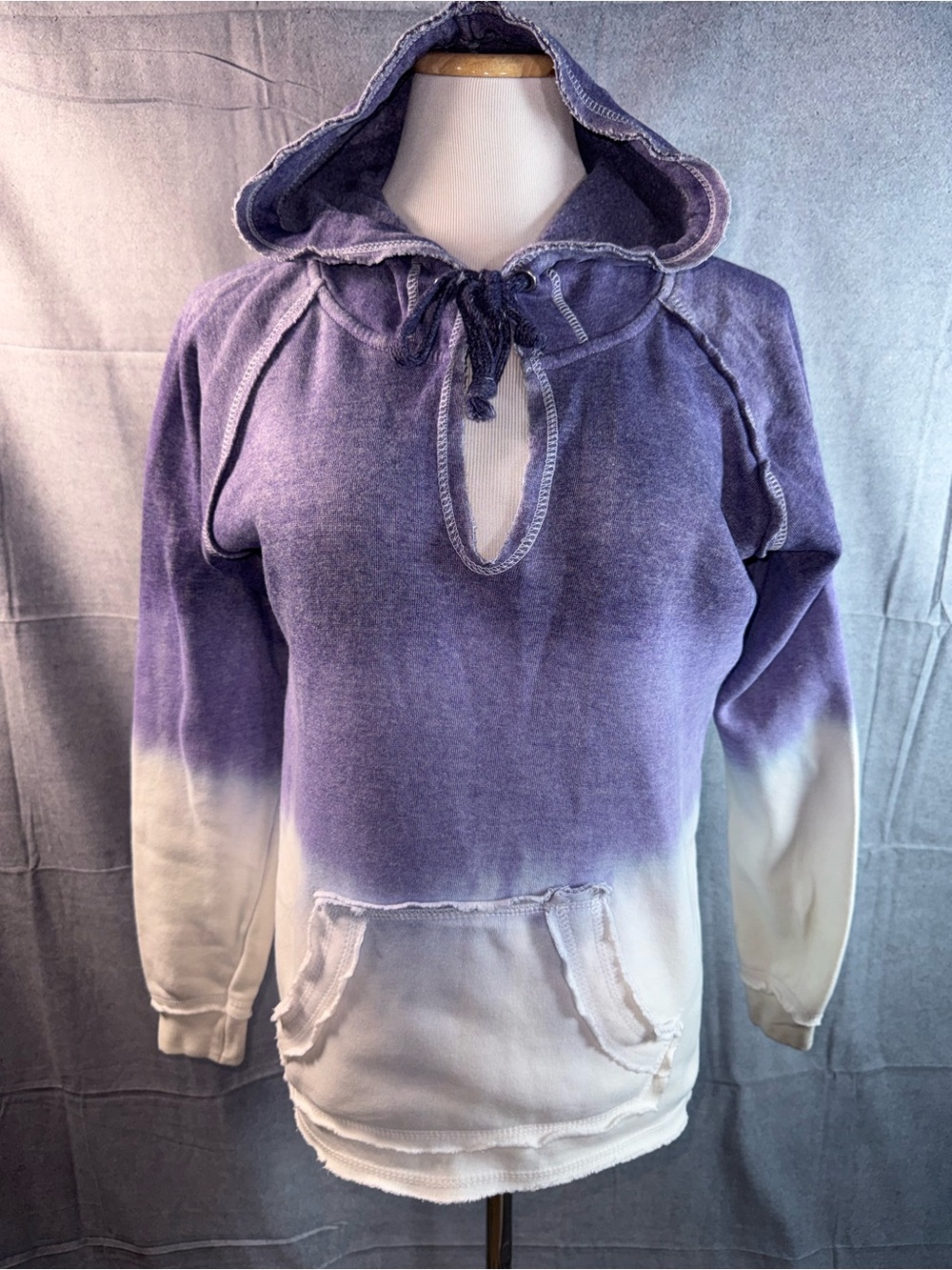 2165-Dari Washed Purple-to-White Tie-Dye Pullover Hoodie - Women